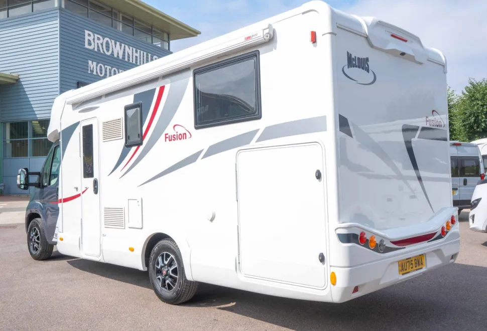 McLouis Fusion 373 140BHP 2024