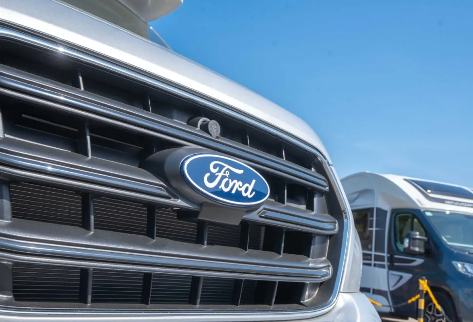Autotrail F-Line F60 165BHP Auto 2026