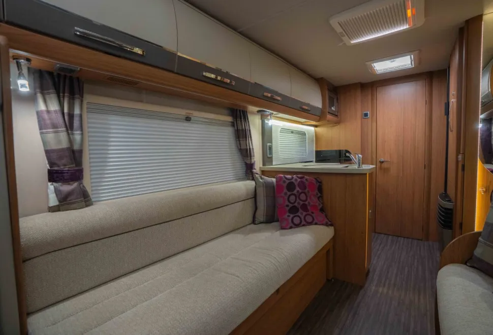 Autotrail Tracker RS Lo Line 130BHP 2018