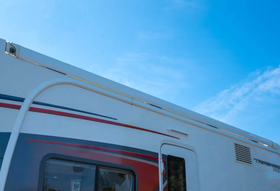 Autotrail Tracker RS Lo Line 130BHP 2018