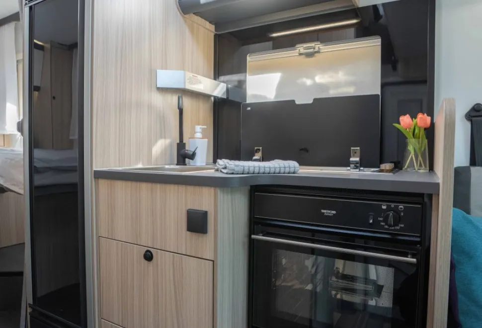 Sun Living S 72DC 165BHP Auto 2025