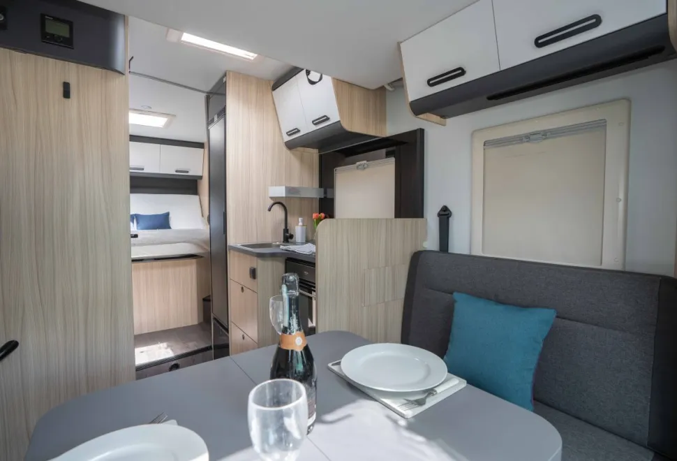 Sun Living S 72DC 130BHP Auto 2026