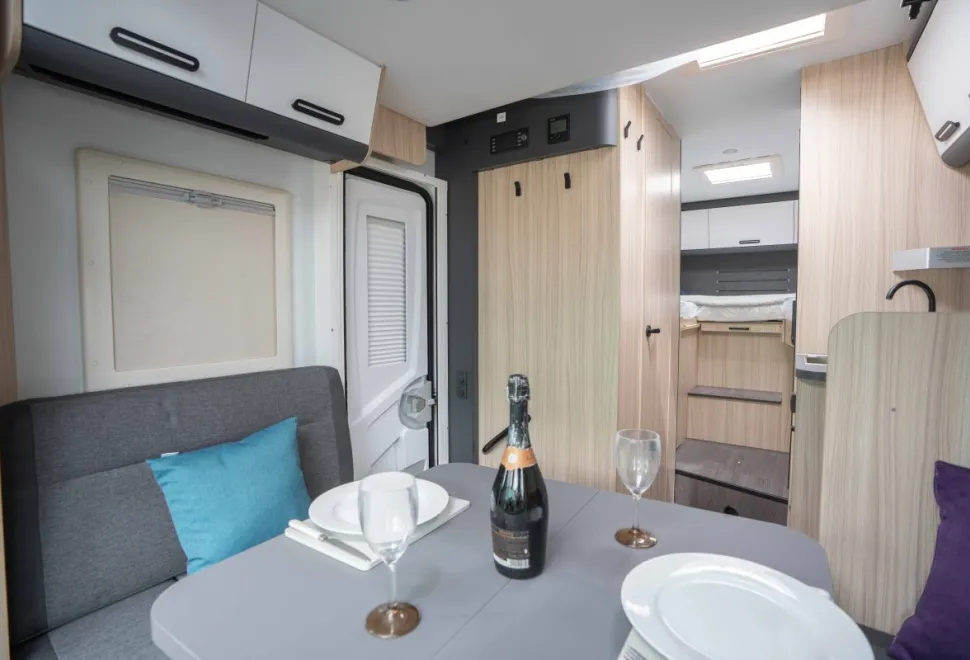 Sun Living S 72DL 130BHP Auto 2026