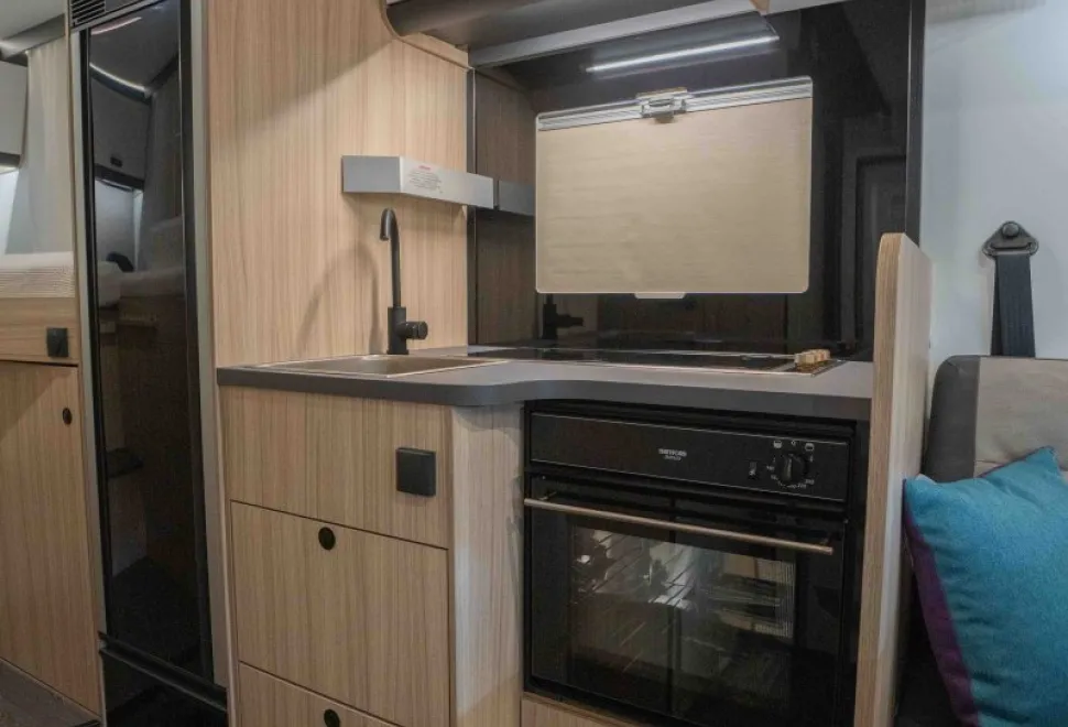 Sun Living S 72DL 165BHP Auto 2025