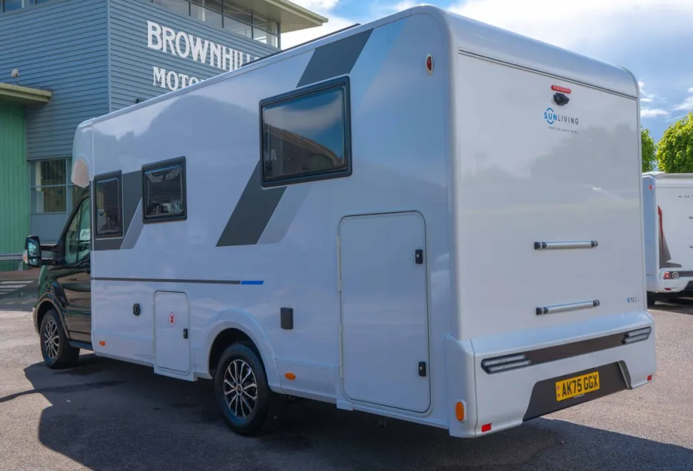 Sun Living S 72DL 165BHP Auto 2025