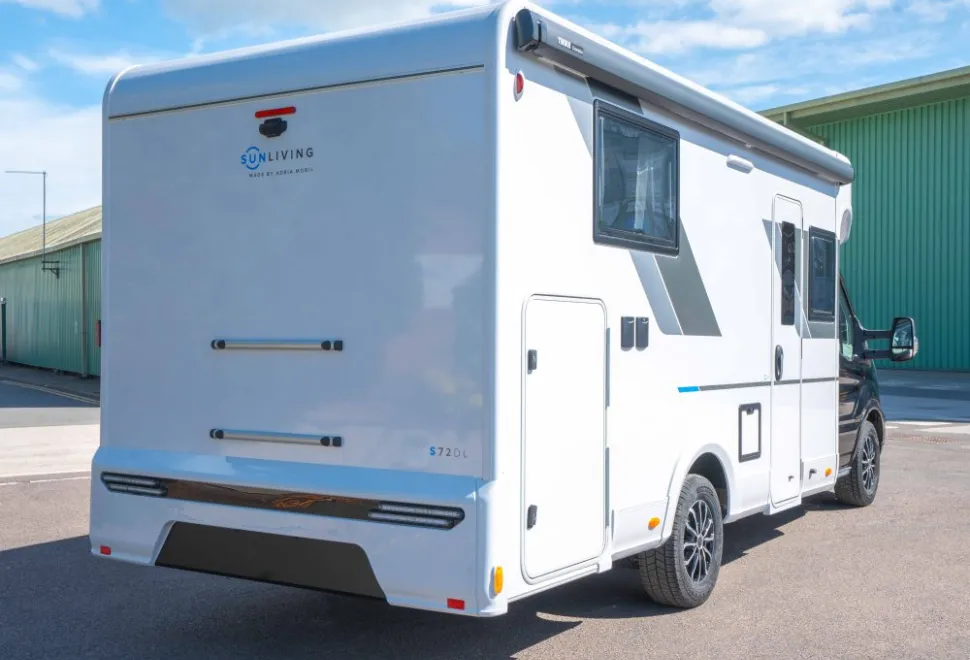 Sun Living S 72DL 165BHP Auto 2025