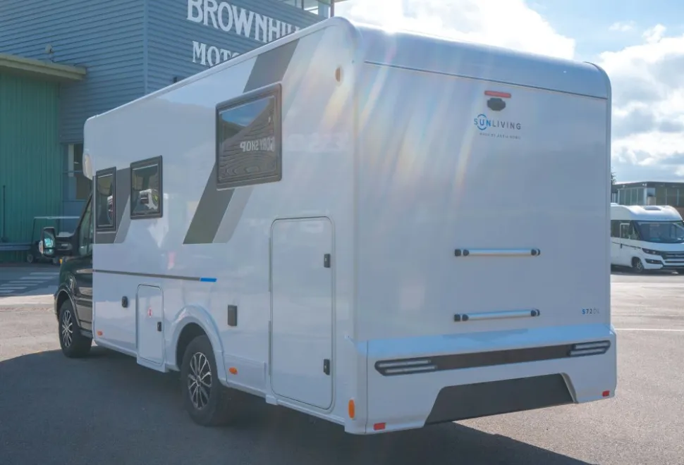 Sun Living S 72DL 165BHP Auto 2025