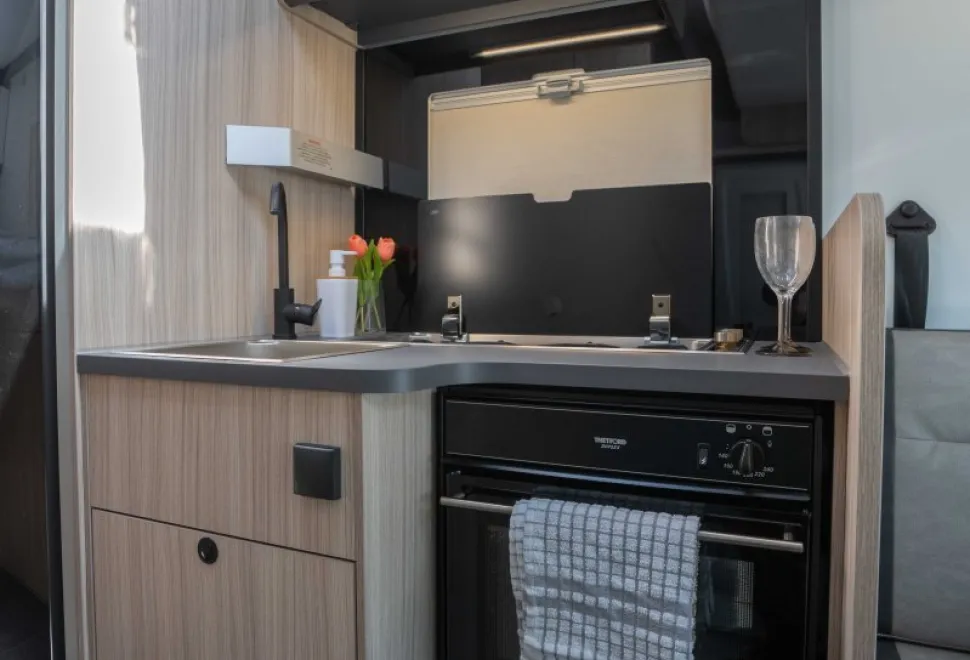 Sun Living S 72DL 165BHP Auto 2025