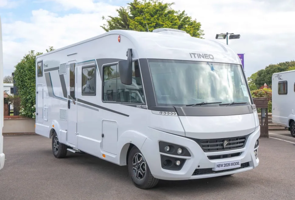 ITINEO SBD700 140BHP Auto 2026