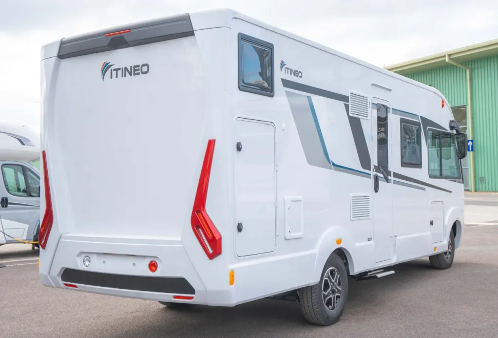 ITINEO SBD700 140BHP Auto 2026