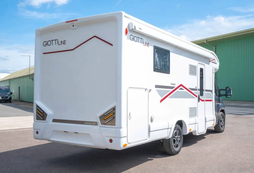 Giottiline Siena 397 140BHP Auto 2025