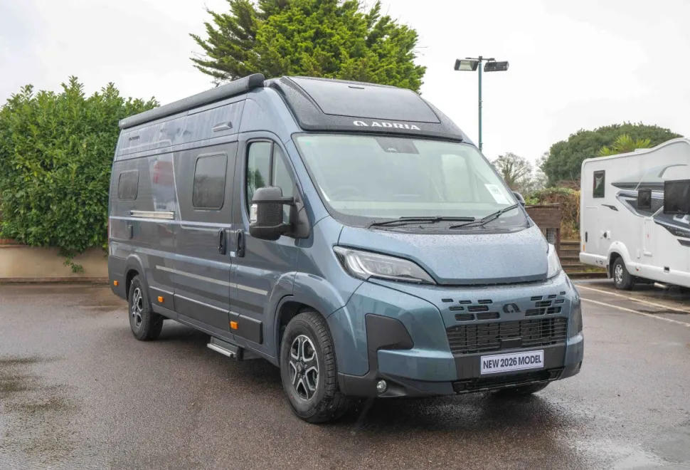 Adria Twin Supreme 640 SLB 140BHP Auto 2026