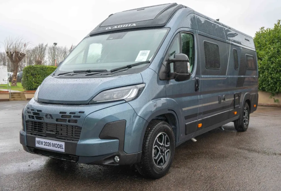 Adria Twin Supreme 640 SLB 140BHP Auto 2026