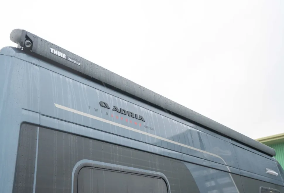 Adria Twin Supreme 640 SLB 140BHP Auto 2026
