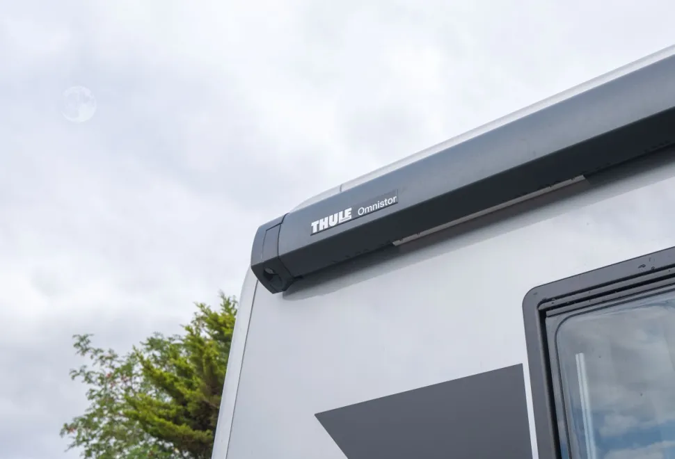 Adria Sonic Supreme 700 DL 180BHP Auto 2026