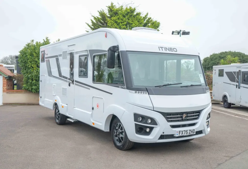 ITINEO SB740 Spirit Edition 140BHP 2025