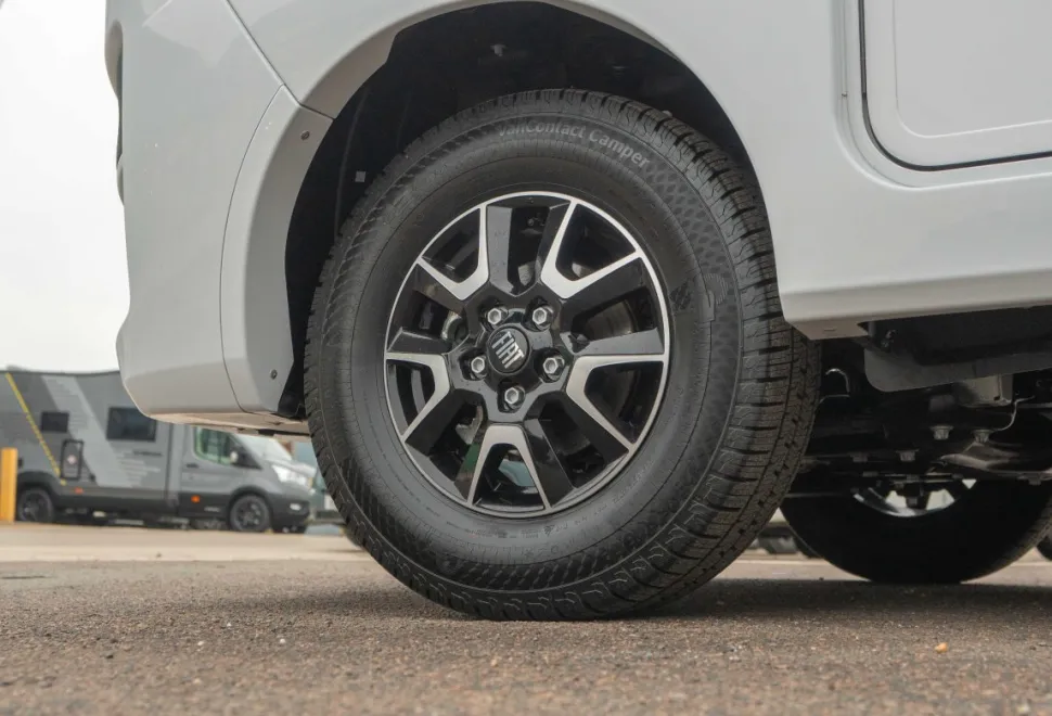 ITINEO SB740 Spirit Edition 140BHP 2025