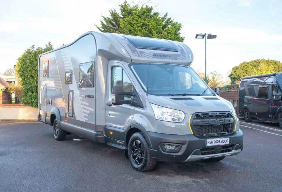 Swift Trekker 584 165BHP Auto 2026