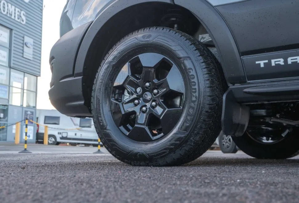 Swift Trekker 584 165BHP Auto 2026