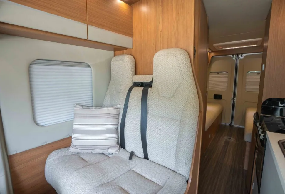 Autotrail Tribute 680 130BHP 2018