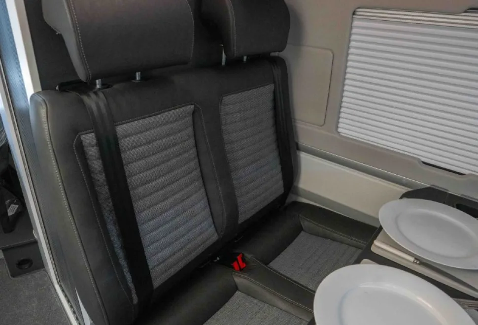 Adria Twin Sports 600 SPB 140BHP Auto 2026