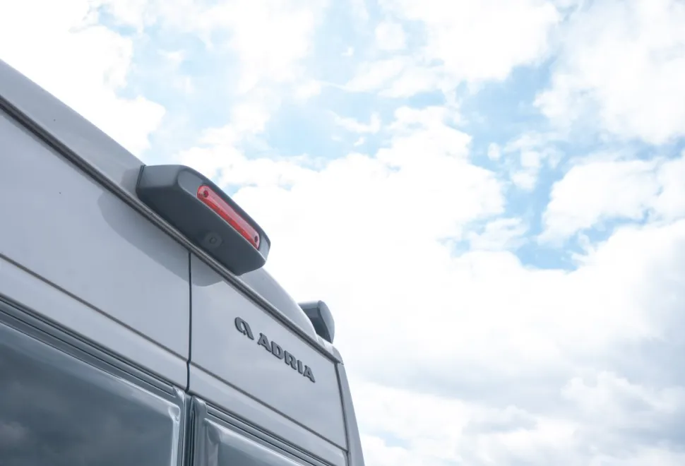 Adria Twin Sports 600 SPB 140BHP Auto 2026