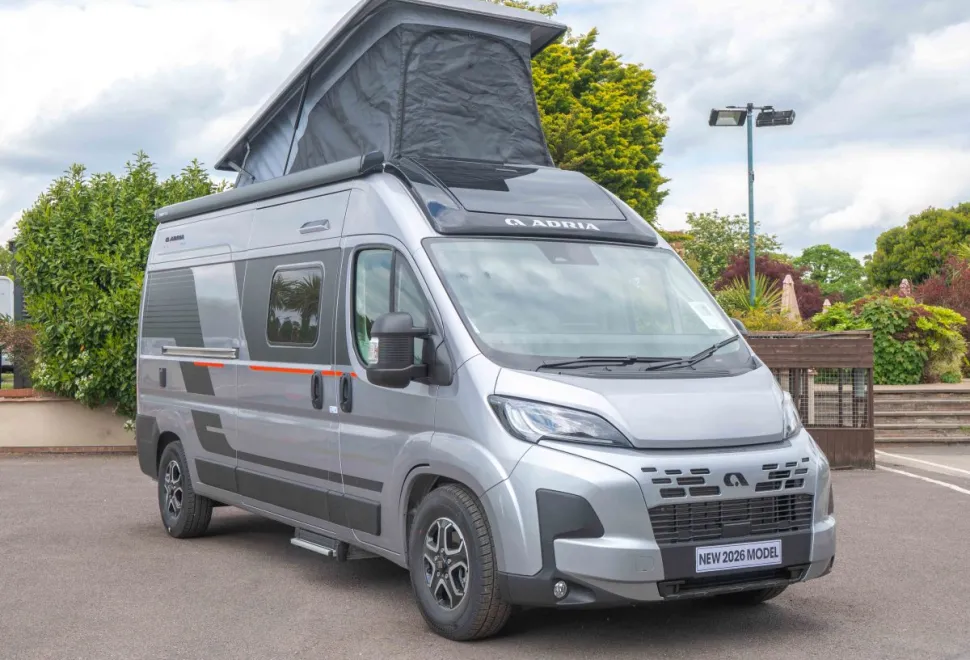 Adria Twin Sports 600 SPB 140BHP Auto 2026