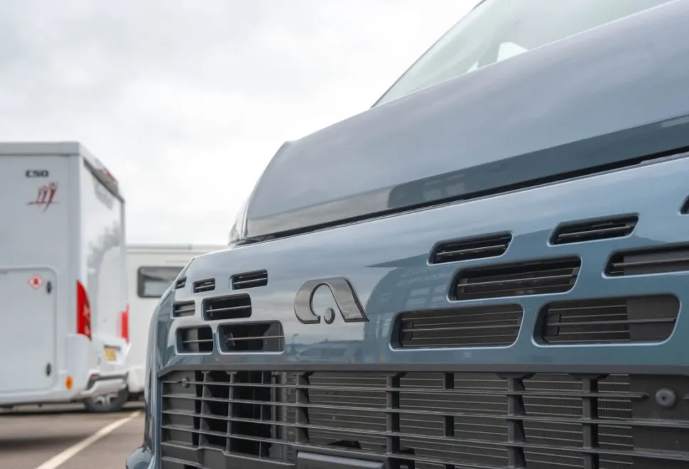 Adria Twin Sports 600 SPB 140BHP Auto 2026
