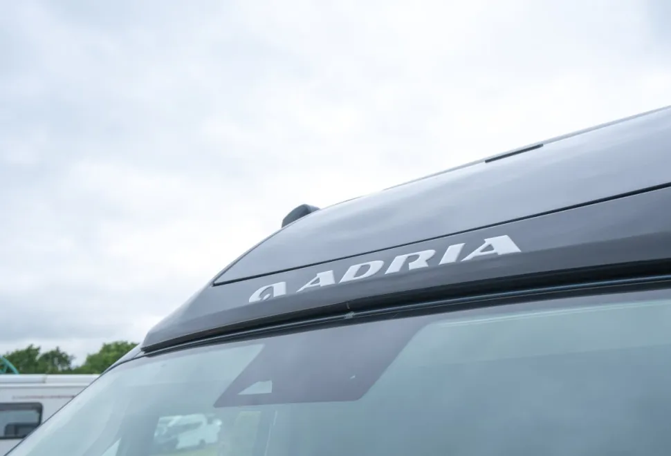 Adria Twin Sports 600 SPB 140BHP Auto 2026