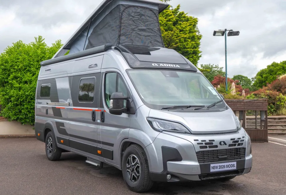 Adria Twin Sports 640 SGX 180BHP Auto 2026