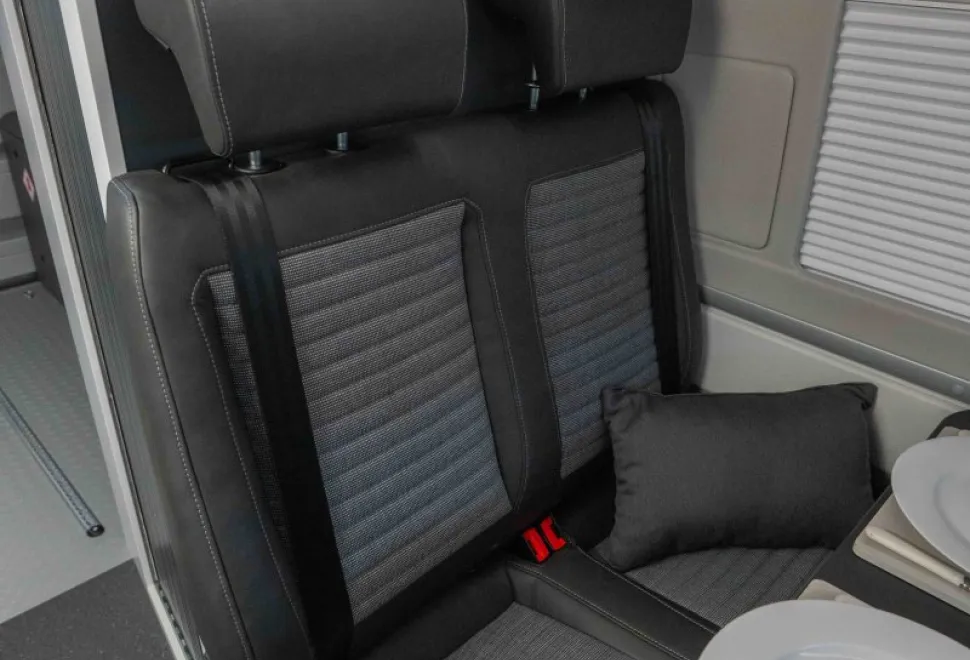 Adria Twin Sports 640 SGX 180BHP Auto 2026