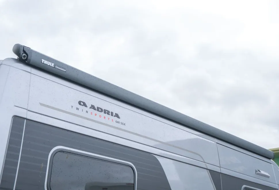 Adria Twin Sports 640 SGX 180BHP Auto 2026