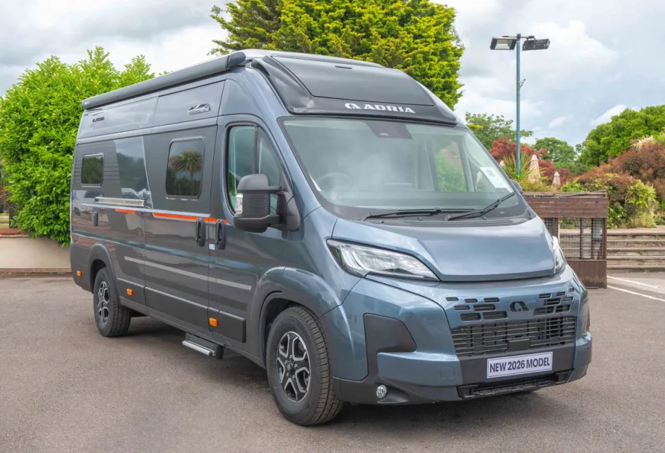 Adria Twin Sports 640 SGX 180BHP Auto 2026