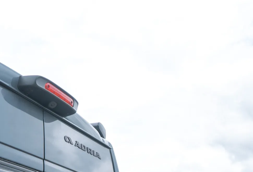 Adria Twin Sports 640 SGX 180BHP Auto 2026