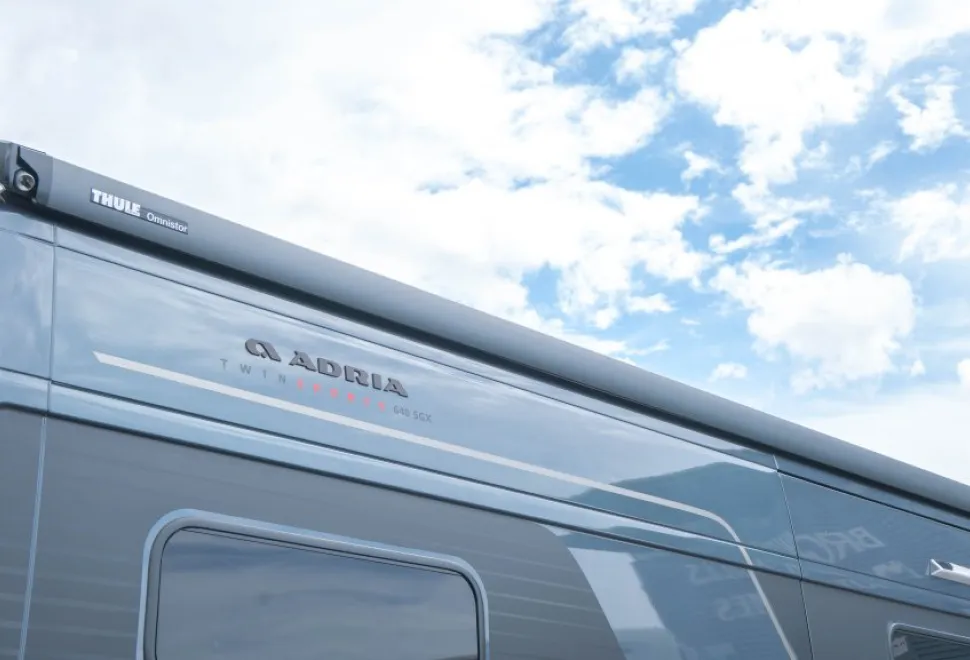 Adria Twin Sports 640 SGX 180BHP Auto 2026