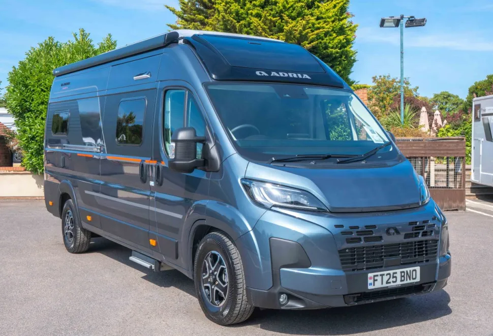 Adria Twin Sports 640 SLB 180BHP Auto 2025