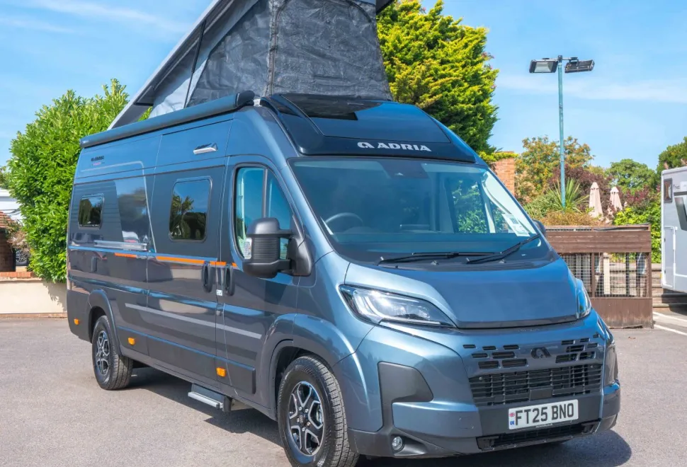 Adria Twin Sports 640 SLB 180BHP Auto 2025