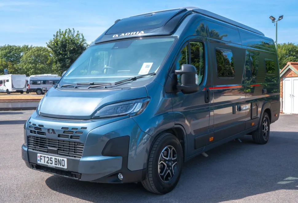 Adria Twin Sports 640 SLB 180BHP Auto 2025