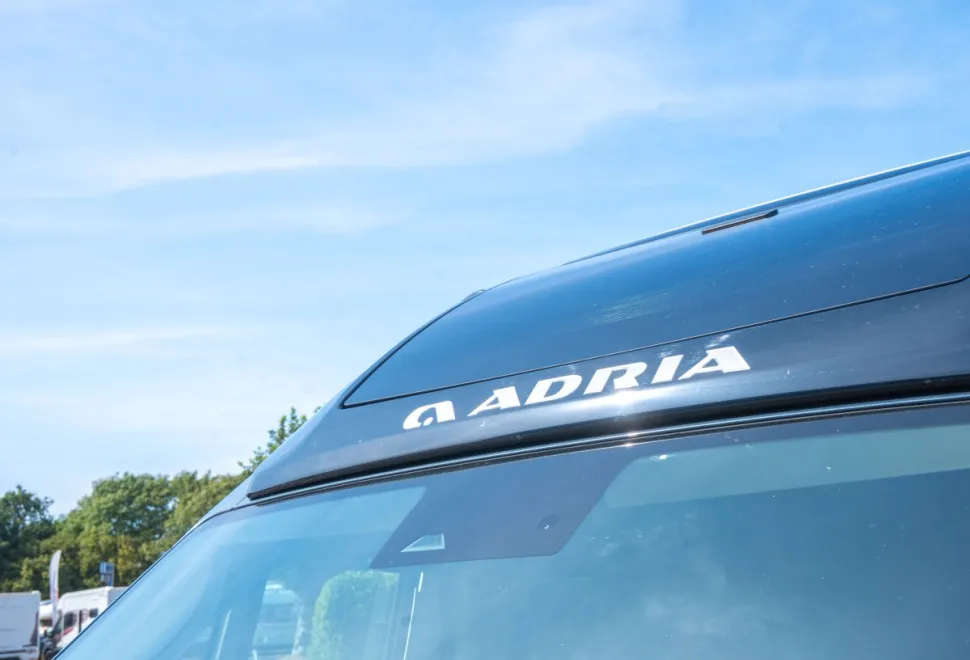 Adria Twin Sports 640 SLB 180BHP Auto 2025