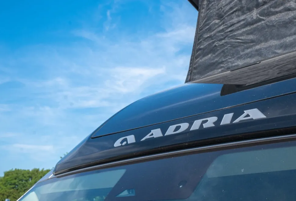 Adria Twin Sports 640 SLB 180BHP Auto 2026