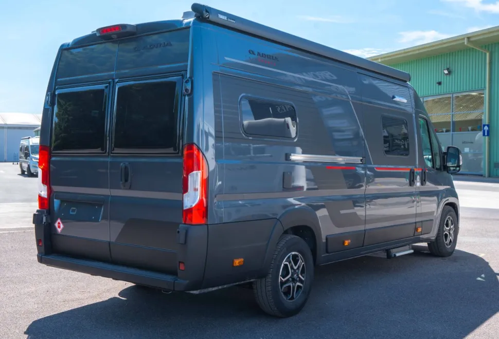 Adria Twin Sports 640 SLB 180BHP Auto 2026