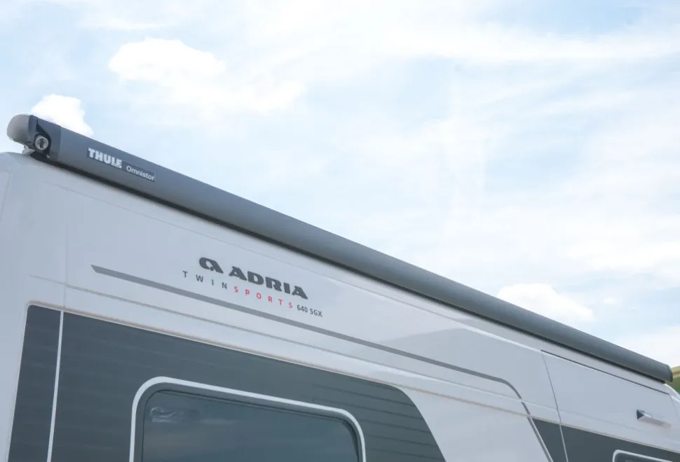 Adria Twin Sports 640 SGX 180BHP Auto 2026