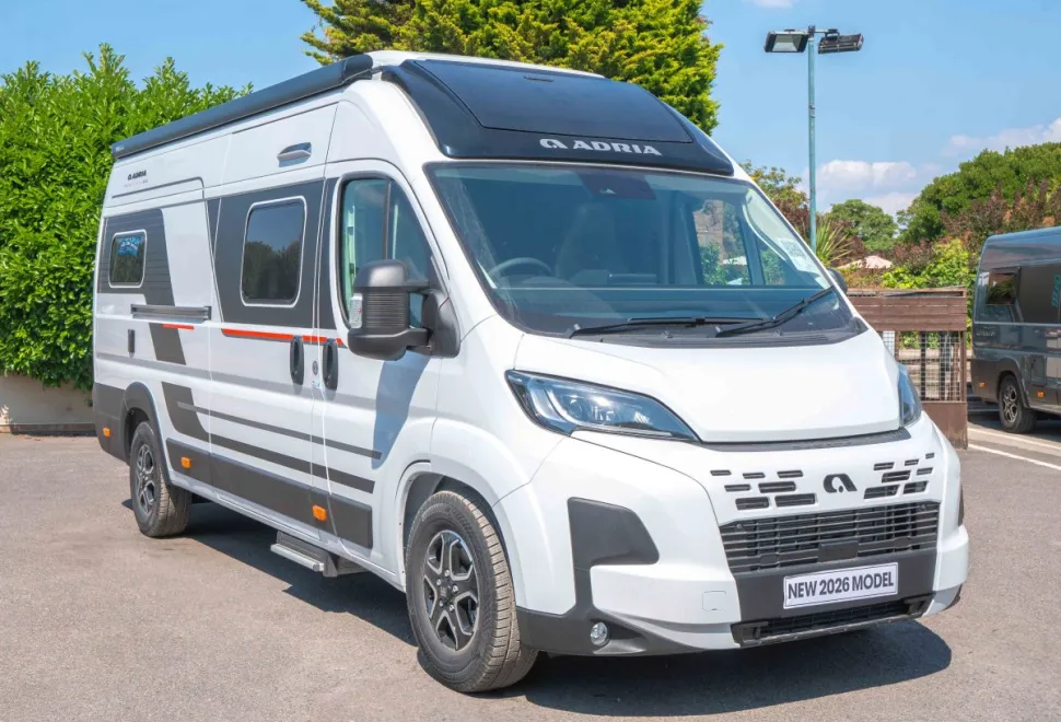 Adria Twin Sports 640 SLB 180BHP Auto 2026