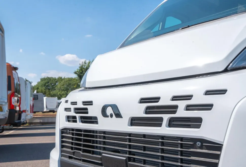 Adria Twin Sports 640 SLB 180BHP Auto 2026