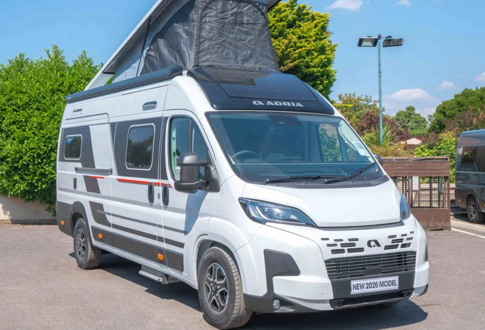 Adria Twin Sports 640 SLB 180BHP Auto 2026