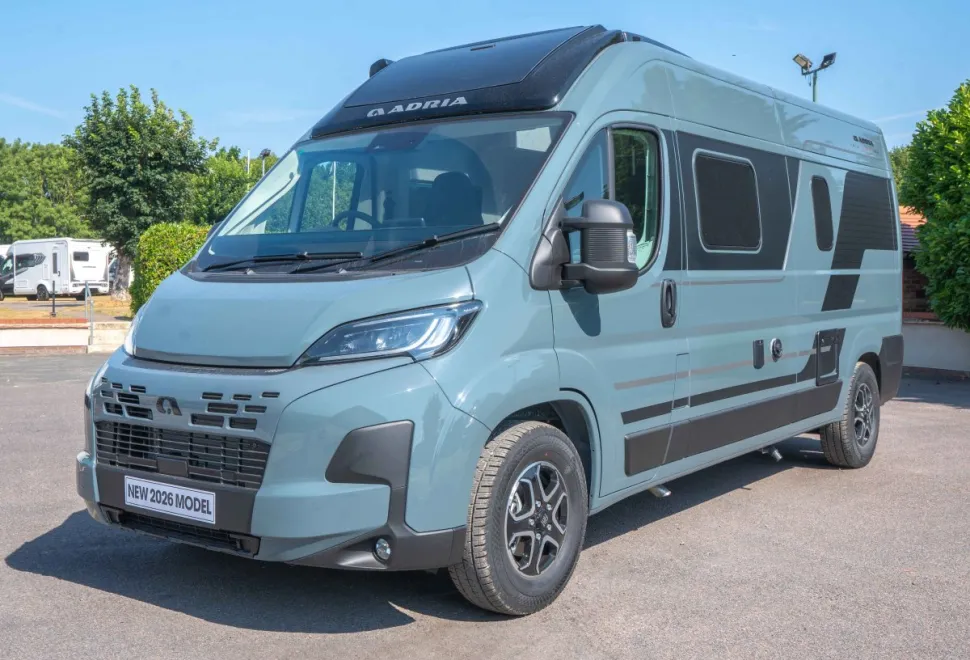 Adria Twin Supreme 600 SPB 140BHP Auto 2026