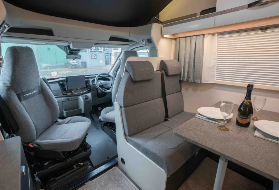 Swift Voyager 475 165BHP Auto 2026