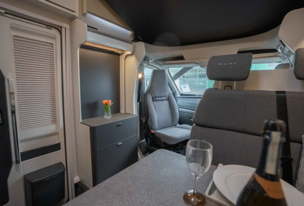 Swift Voyager 485 165BHP Auto 2026
