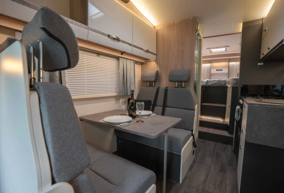 Swift Voyager 485 130BHP 2026