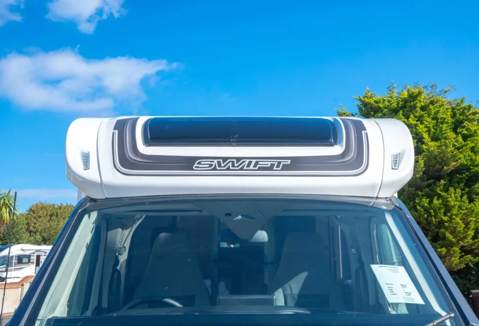 Swift Voyager 505 165BHP Auto 2026